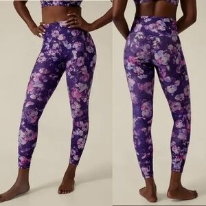 Athleta Salutation Stash Pocket Tights - Dappled Bloom Floral Purple Size M